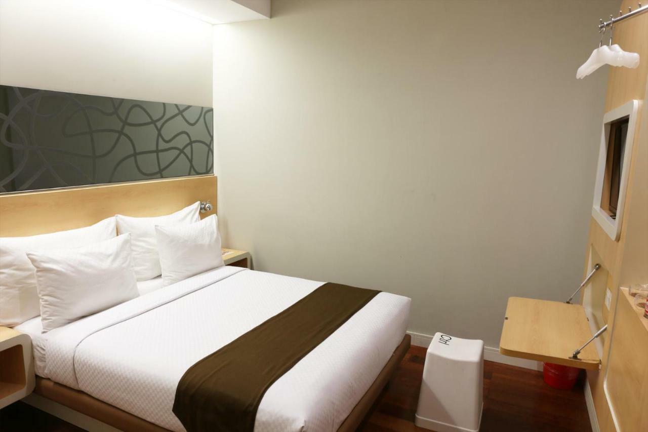 Citihub Hotel @ Pecindilan 수라바야 외부 사진